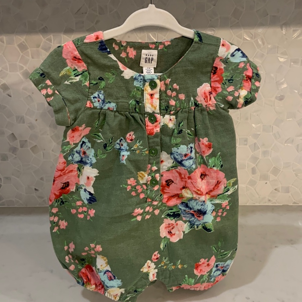 Baby Gap girls outfit